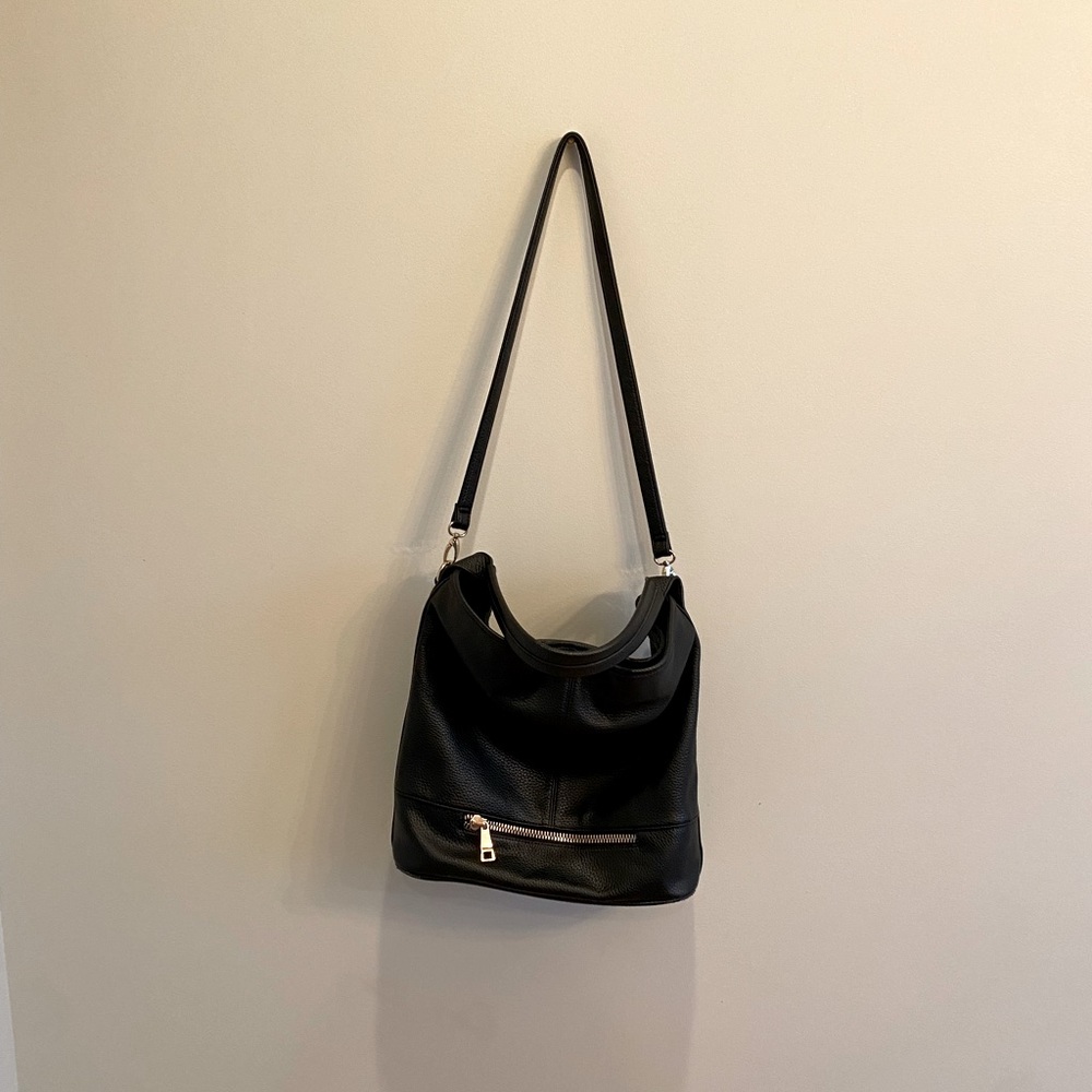 Black Forever 21 Shoulder Bag